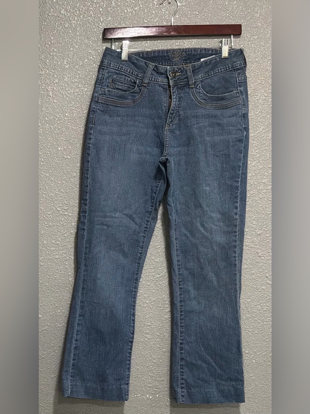 Lee Straight Leg Women’s Jeans in Medium Blue Wash
